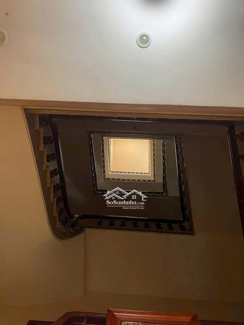 Bán Nhà Mặt Phố Tại Đồng Kỵ, Giá Thỏa Thuận, 137M2, Mặt Tiền 5.5M