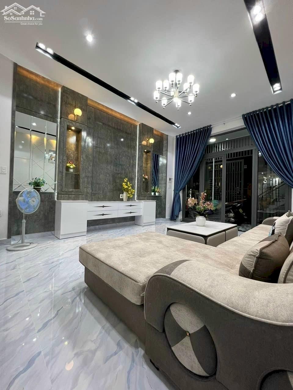 Nhà khu sang hẻm 149 Bành Văn Trân - DT chuẩn 4 x 14m, 5 tầng, giá: 11.5 tỷ TL