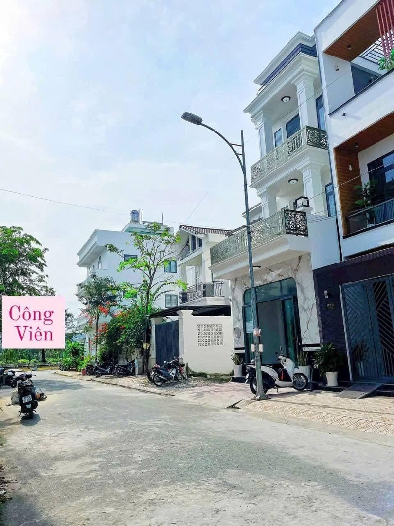 Bán Nhà Mới 1 Trệt 2 Lầu Kế Công Viên Bờ Hồ Kdc Văn Hoá Tây Đô Cần Thơ Giá Bán 5.6 Tỷ