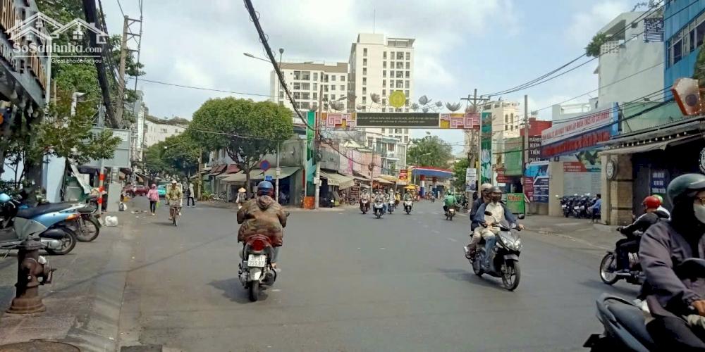 Nhà Mặt Tiền đường Lê Quang Định gần Phạm Văn Đồng, sổ hồng 300m2 Giá TỐT