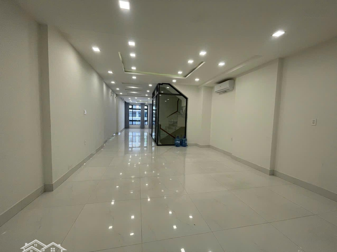 Cho Thuê Văn Phòng & Mặt Bằng 110M2 Tại Kđt Vạn Phúc City- Vị Trí Đẹp