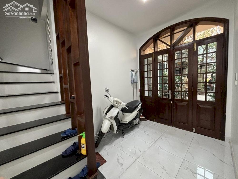 Cho thuê nhà LÀM SPA, KD ONLINE, VP Phố Hoàng Ngọc Phách, Đ.Đ, 50m2, 4 tầng, 25 triệu