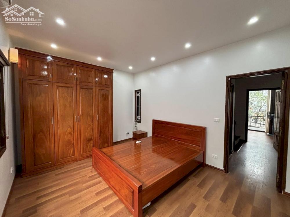 Cho thuê nhà LÀM SPA, KD ONLINE, VP Phố Hoàng Ngọc Phách, Đ.Đ, 50m2, 4 tầng, 25 triệu