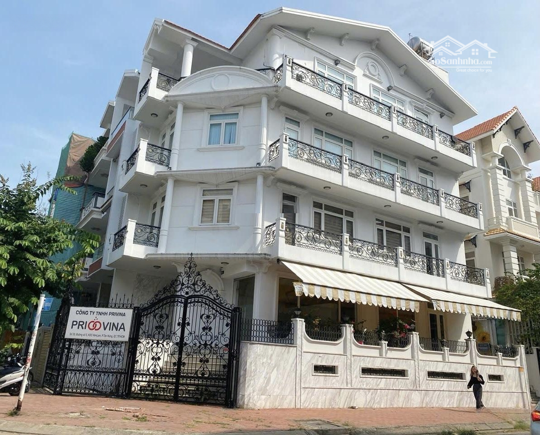 Cho Thuê Nhà Nguyên Căn Góc Kdc Himlam Quận 7 Dt: 137,5M2 Có Thang Máy Gb: 90 Triệu Liên Hệ: 0908935765