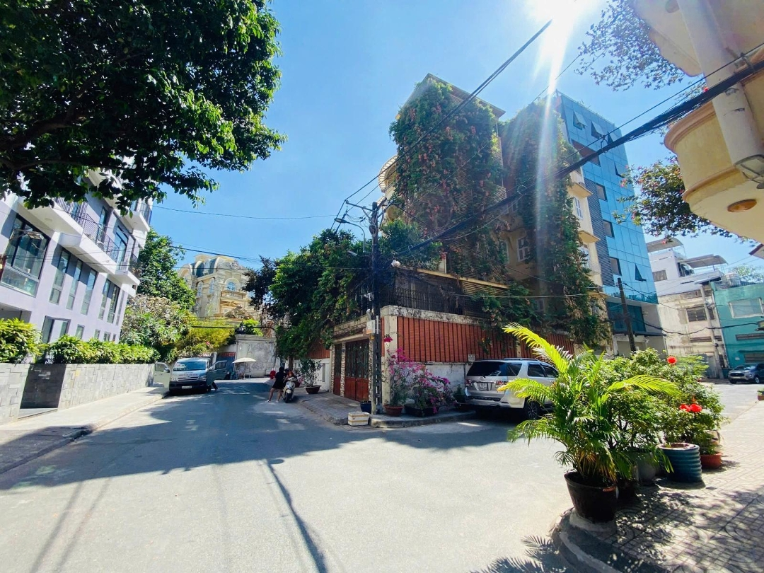 Bán Nhà 1/ Hẻm 149 Bành Văn Trân, P7 - Căn Duy Nhất Bán Trong Khu Biệt Thự. Dt: 4X14M. Giá Bán 11.5 Tỷ