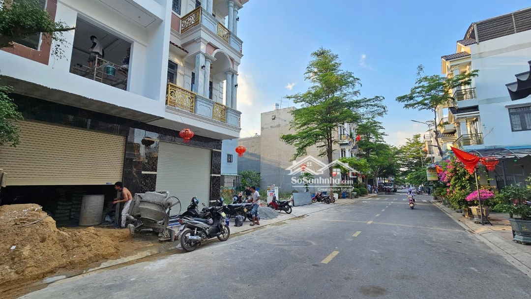 Bán Nhà 1 Trệt 2 Lầu Mẫu Hiện Đại Kdc Phú Hồng Khang, P. Bình Chuẩn, Tp. Thuận An
