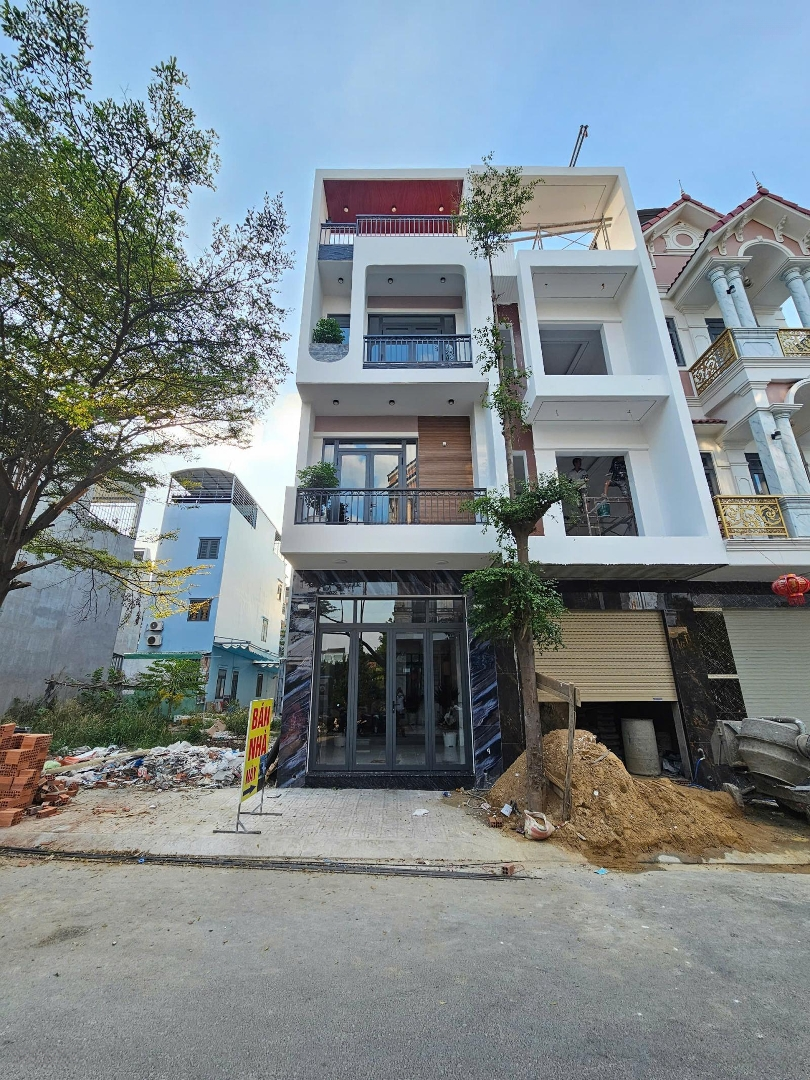 Bán Nhà 1 Trệt 2 Lầu Mẫu Hiện Đại Kdc Phú Hồng Khang, P. Bình Chuẩn, Tp. Thuận An