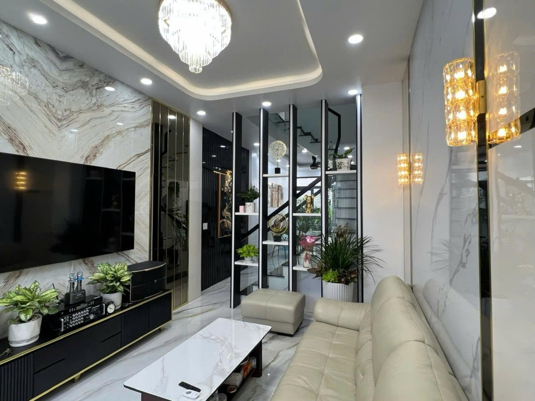 Bán Nhà Mặt Tiền Kinh Doanh Nguyễn Đình Chiểu Đoạn 2 Chiều, 5 Tầng Giá Bán 8Tỷ5