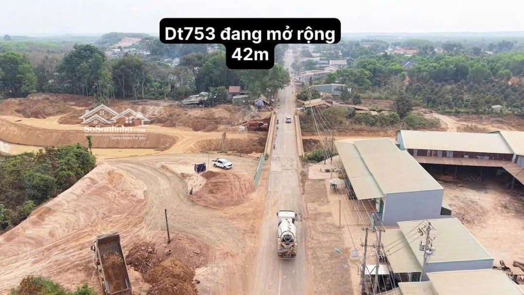 Mặt Tiềndiện Tích753 Đang Làm Mở Rộng 42M. Ngang 5 Dài 50 Có 100M Thổ Cư, Shr
