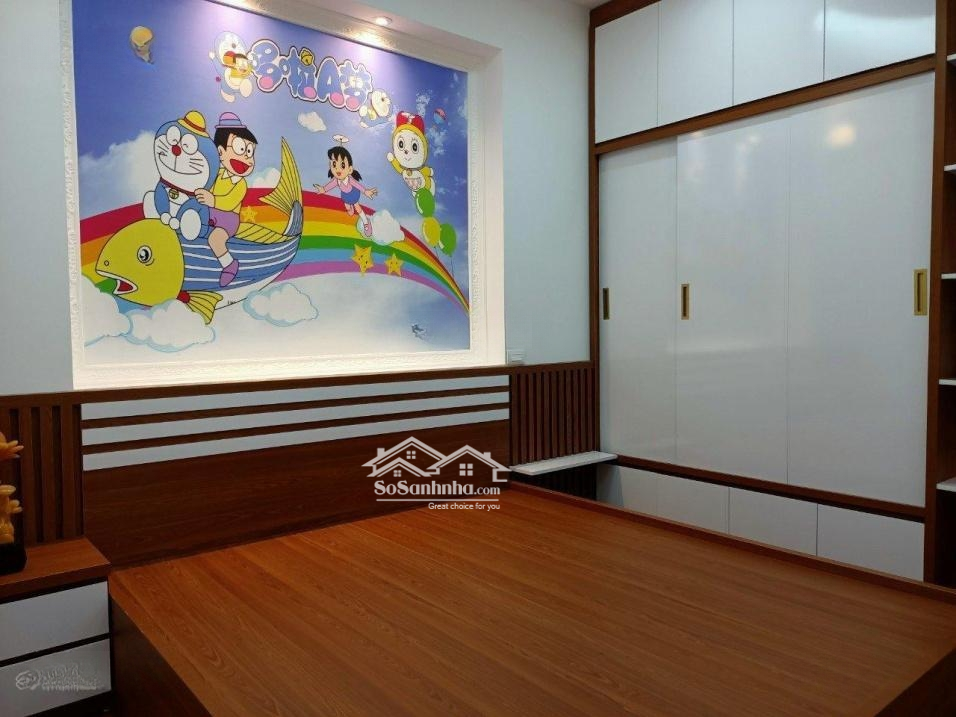 Bán Căn Hộ Chung Cư View Đẹp Tại 170 Đê La Thành, Giá Hơn 8 Tỷ Vnd, 154M2, 3 Phòng Ngủ 3Wc
