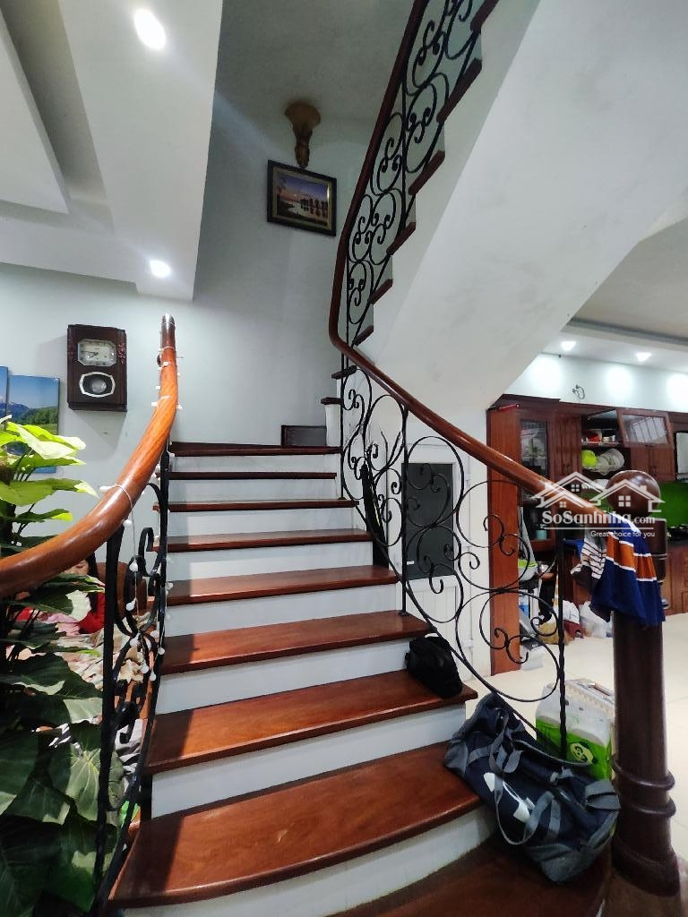 Bán Nhà Mặt Phố Mai Dịch - Kinh Doanh - Ôtô Tránhdiện Tích70 Giá Bán 22 Tỷ. Liên Hệ: 0949859830