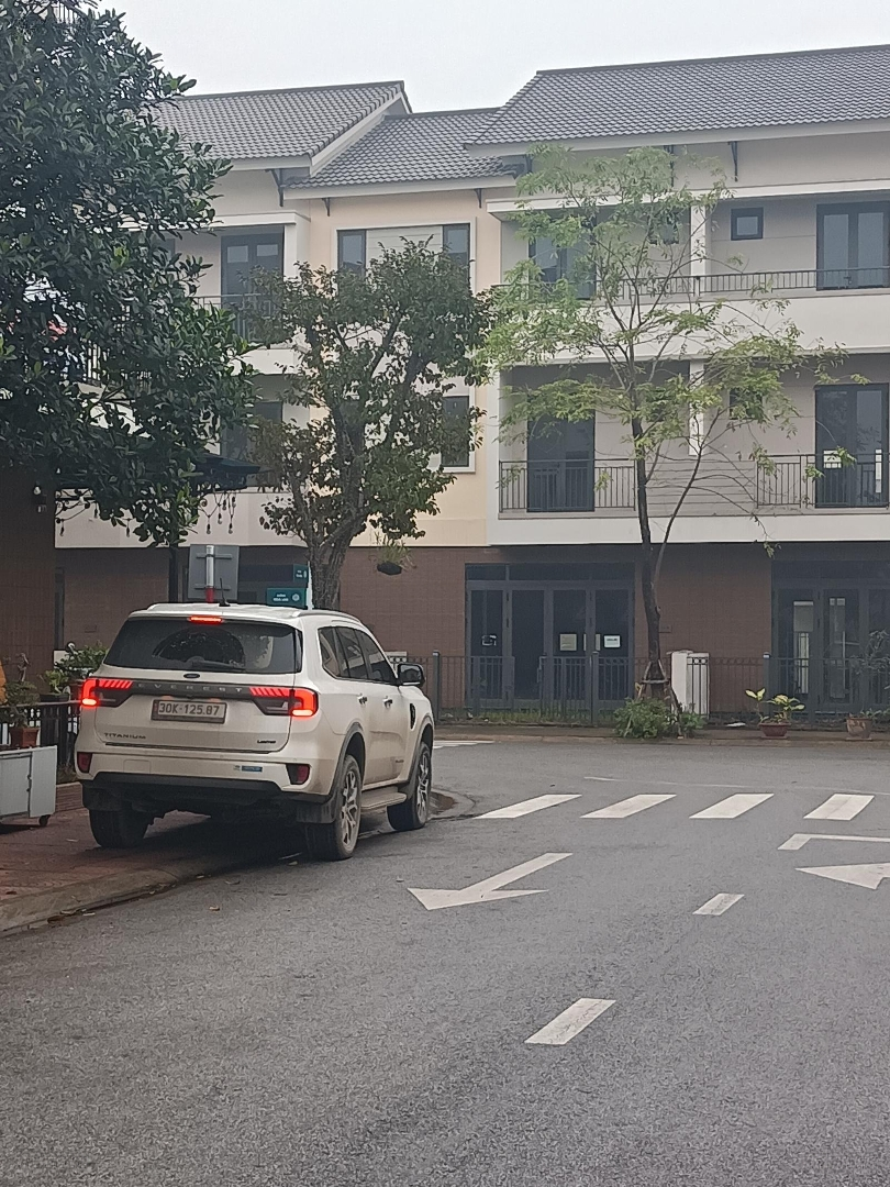 Bán Căn Góc Xẻ Khe Cực Đẹp Trong Khu Đô Thị Chuẩn Singapore, Ở Hay Cho Chuyên Gia Thuê Được Ngay