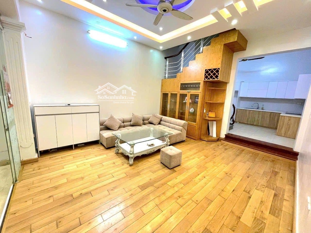 Bán Nhà Dân 4 Tầng Ở Trần Cung, Sổ 54M, Xây Đua 56M -Mặt Tiềnrộng 5M, Tổng 4 Phòng Ngủ Có Sẵn Nội Thất