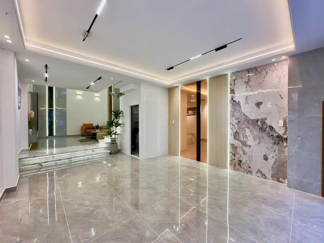Tiện Cho Thuê - Gần Bv 175 Và Dh Công Nghiệp. Nhà 52M2 Lê Lai Xây 1 Trệt 4 Lầu, Shr