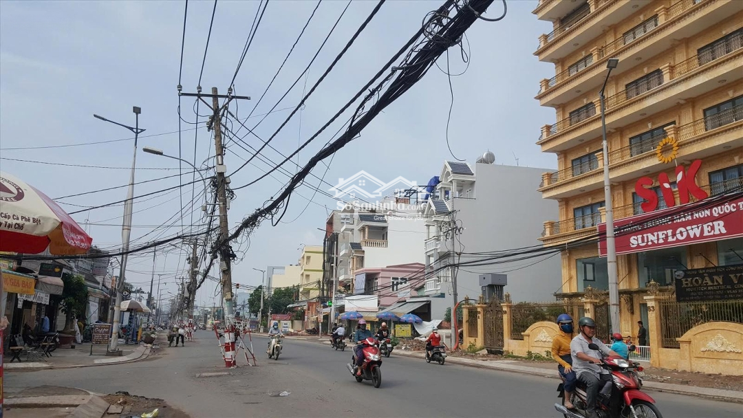 Hiểm! Nhà 9M X23M, Mặt Tiền Tô Hiệu, Tân Phú, Bách Hóa Xanh Đang Thuê, Hđt 60 Triệu, Liên Hệ: 0902047978