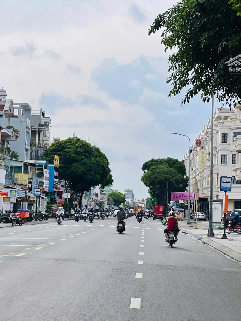 Nhàmặt Tiềnphan Văn Trị Tuyệt Đẹp 4.2 X 25M Nở Hậu Giá Chỉ 16.5 Tỷcó Thương Lượng0909775924 Hương