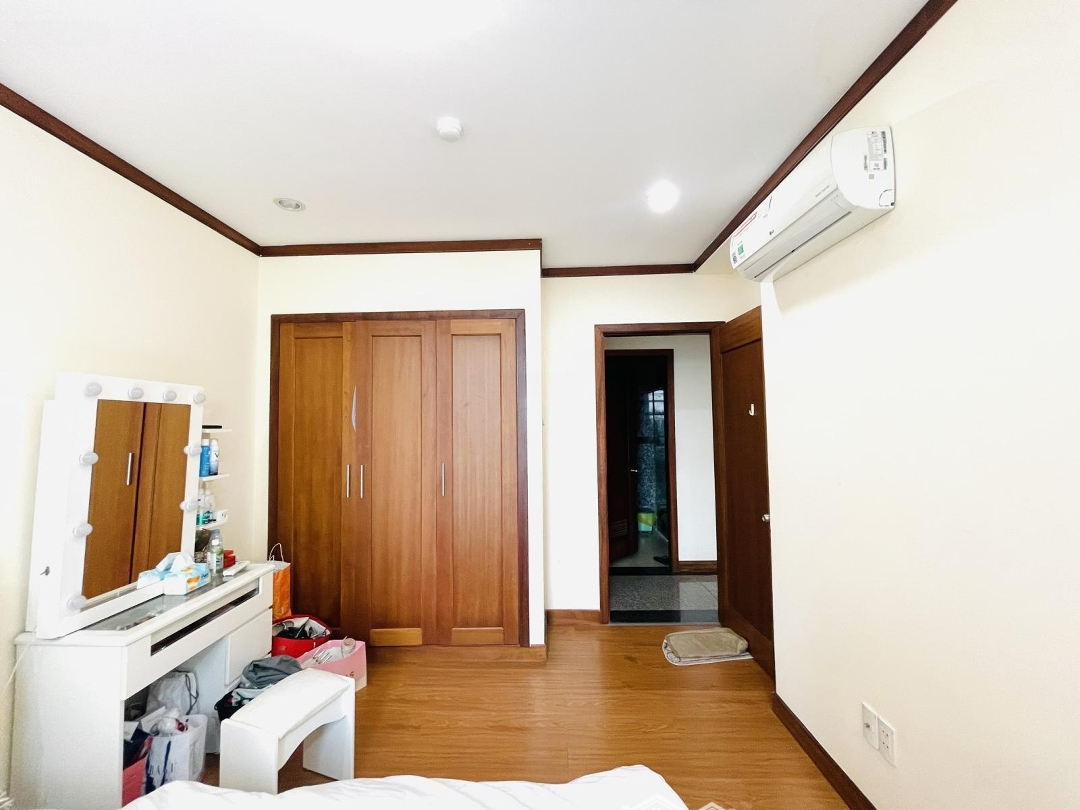 0708 399 389 Chính Chủ Bán Gấp Căn Hộ Giai Việt 115M2 2 Phòng 2 Vệ Sinhđầy Đủ Nội Thất Chỉ 4Tỷ2