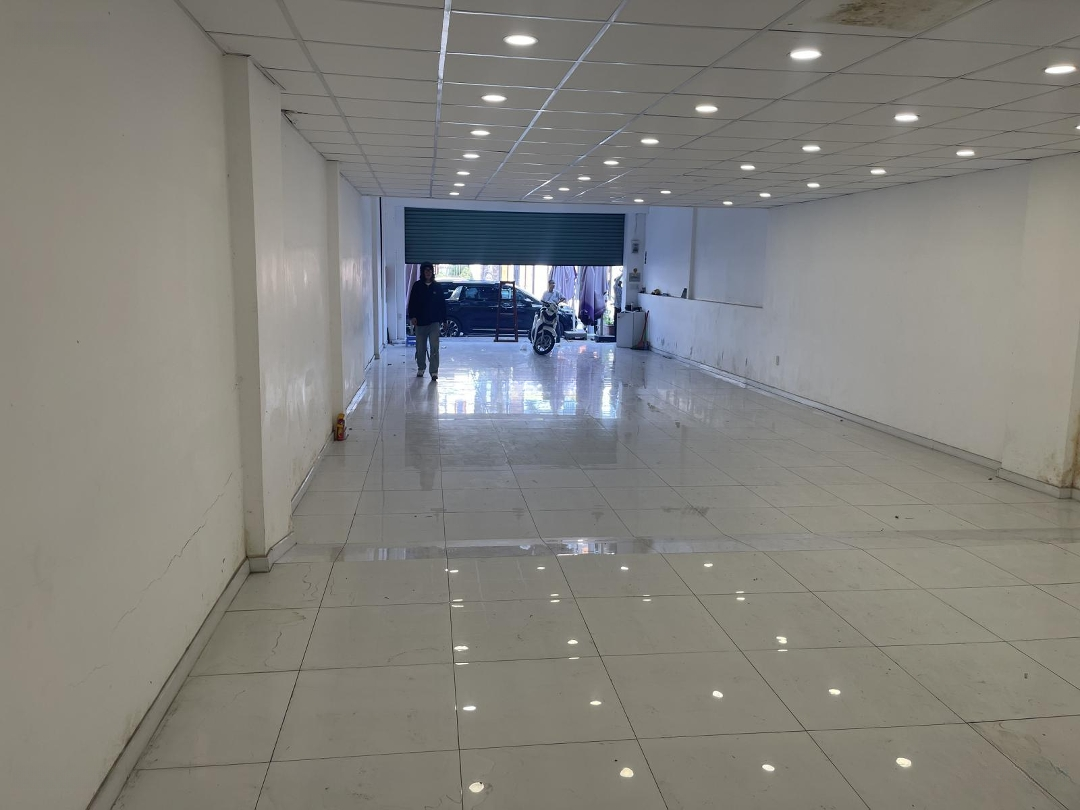 Cho Thuê Nhà Mặt Phố 65, Tân Phong, Quận 7, Tp. Hcm Giá Ưu Đãi 35 Triệu, 150M2 Hot