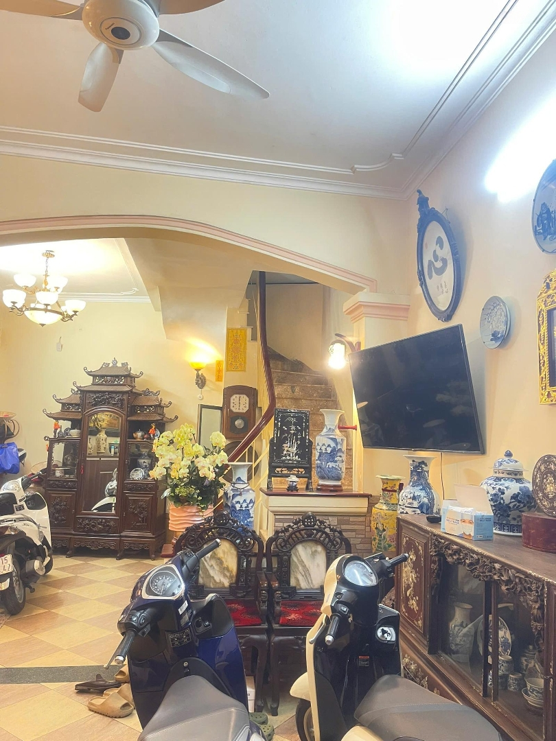 Chủ Ngộp Thở Cần Bán Gấp 40M2 Phố Nguyễn Cao - Hai Bà Trưng