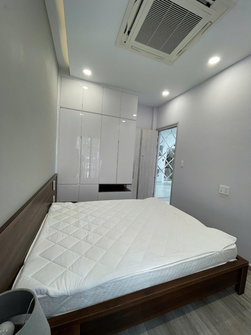 Hot! Tòa Nhà Chdv 28 Phòng, Hầm 6 Tầng, Pccc, Hđt 110 Triệu/Th, Phổ Quang, Khu Sân Bay, Chỉ 28 Tỷ