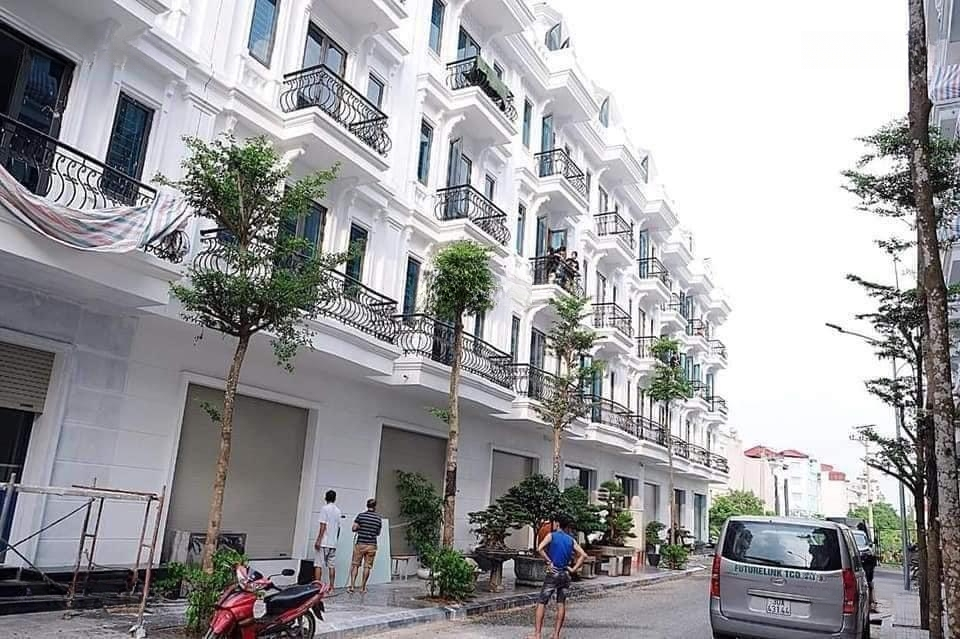 Giảm Sốc Trong Tuần - Thang Máy Nhập Khẩu -Mặt Tiền7M - Luxury Vị Trí Vip - Kinh Doanh Đỉnh