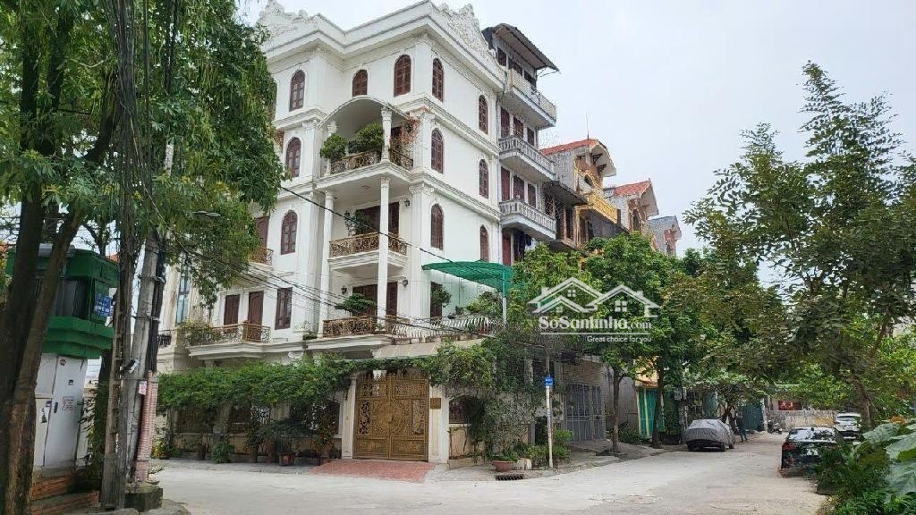Biệt Thự Sân Vườn - 4 Ôtô Tránh - Vỉa Hè - Đẳng Cấp - Sang Xịn Mịn- Cần Tiền Bán Gấp- 119M2 19,2Tỷ