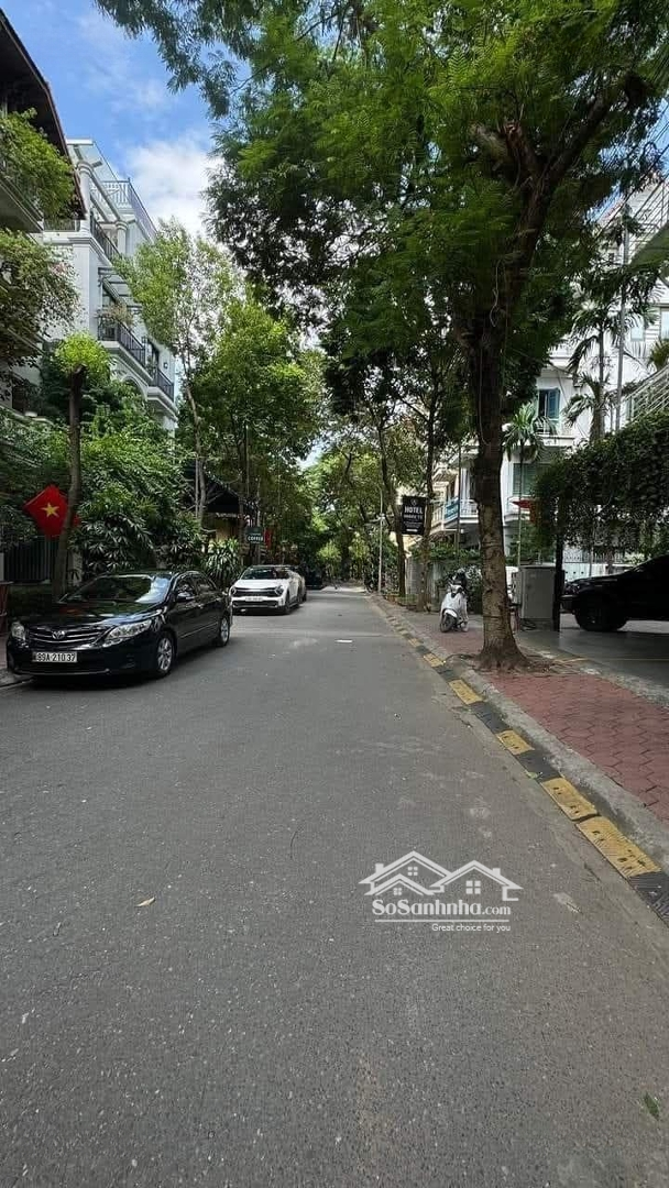 [Đặc Biệt Hiếm] -Nhà Mp Cầu Giấy - View Cv Nghĩa Đô - Ô Tô Vỉa Hè - Kinh Doanh.61M 17.6 Tỷ