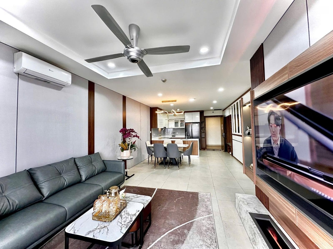 Cho Thuê Tại Kosmo Tây Hồ, 81M2 2Pn/ Giá Tốt Từ 18 Triệu/ Full Nội Thất Đẹp. View Đẹp