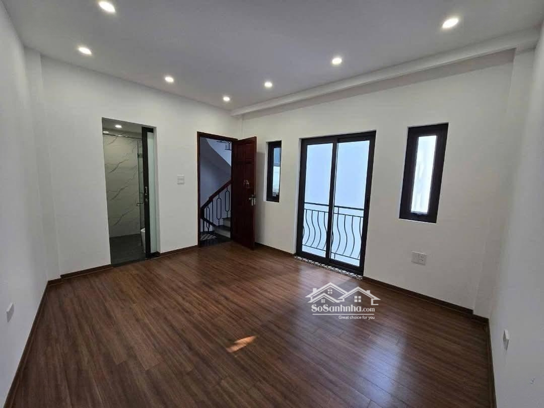 Bán Nhà Văn Hội, Hv Tài Chính. 30 35 M2, 5 Tầng, Ngõ Rộng Thoáng, Ô Tô Đỗ Cách 10 M. Giá Bán 5.5 Tỷ