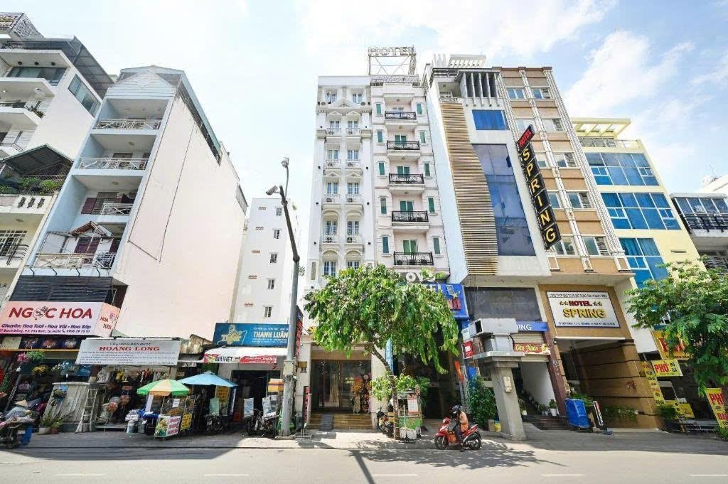 Duy Nhất 1 Cănmặt Tiềnphan Xích Long, Phú Nhuận. Hầm 7T, 8Mx20M - Hđt 250 Triệuiệu/Tháng. Giá Bán 65Tỷ