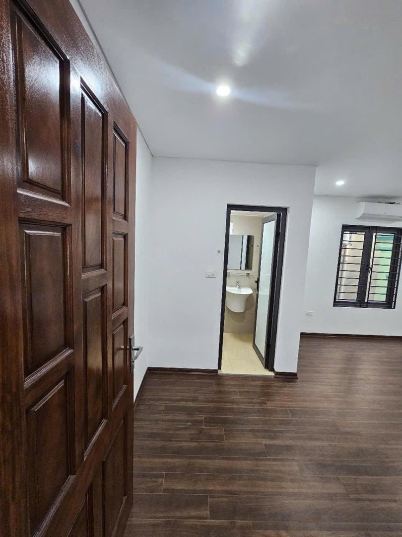 Sở Hữu Ngay Nhà Nguyễn Cao, Hbt Chỉ Với 7 Tỷ -Diện Tích41M2 X 5 Tầng