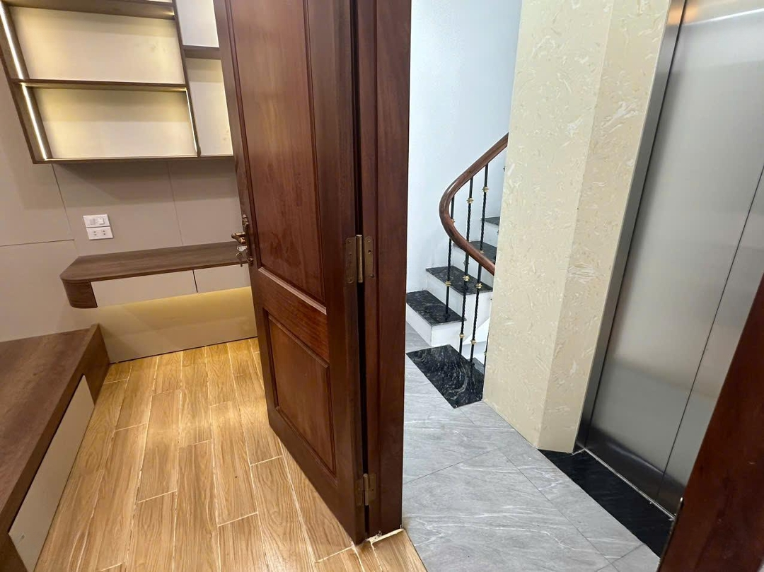 Hiếm. Nhà Thang Máy X 5 Tầng 3 Ngủ Cực Đẹp Quan Nhân, Thanh Xuân 6,75 Tỷ