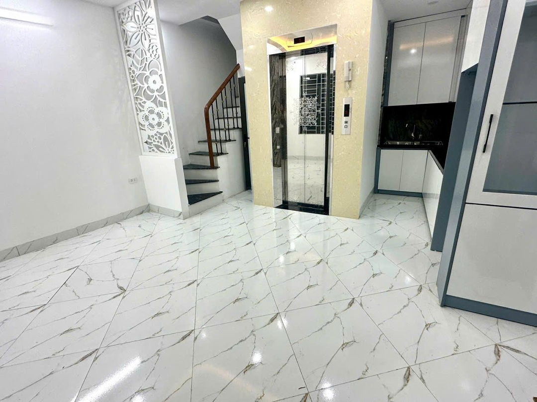 Hiếm. Nhà Thang Máy X 5 Tầng 3 Ngủ Cực Đẹp Quan Nhân, Thanh Xuân 6,75 Tỷ