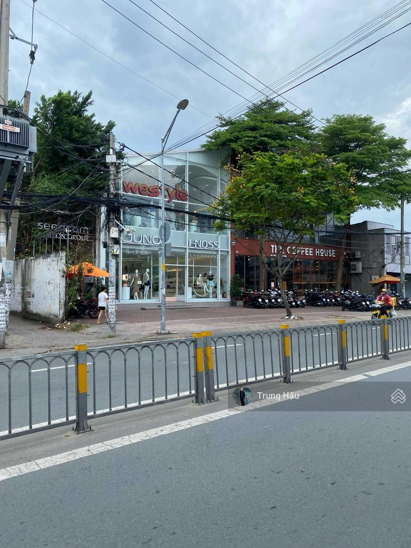 Bán Nhà Siêu Vị Trí Mặt Tiền Nguyễn Thị Thập, Quận 7 -Diện Tích21X77M - Công Nhận 1.600M2 - Giá Bán 120 Tỷ