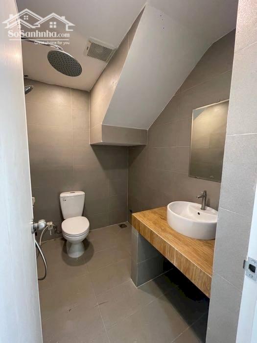 BÁN CĂN NHÀ HIỆN ĐẠI - 4 TẦNG - QUẬN 10 - NGAY CHỢ HÒA HƯNG - HOÀN CÔNG ĐỦ - NHỈNH 5 TỶ