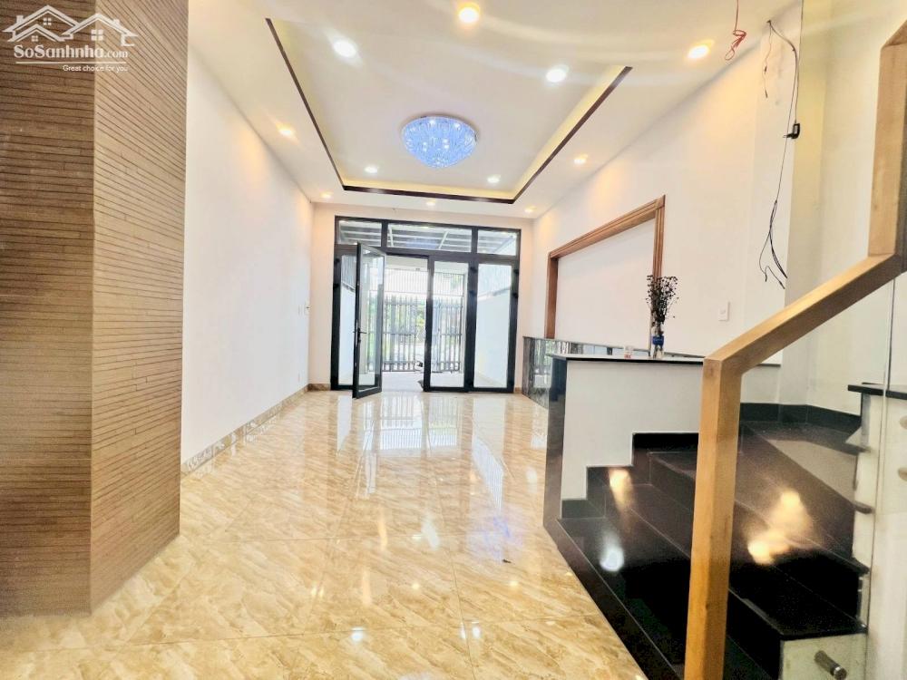 Em chân dài quá đẹpKhu sầm uất nhất nhì Linh Xuân, Thủ ĐứcHẻm 6m - 85m2, 3 Tầngchỉ 5,x tỷ (TL)
