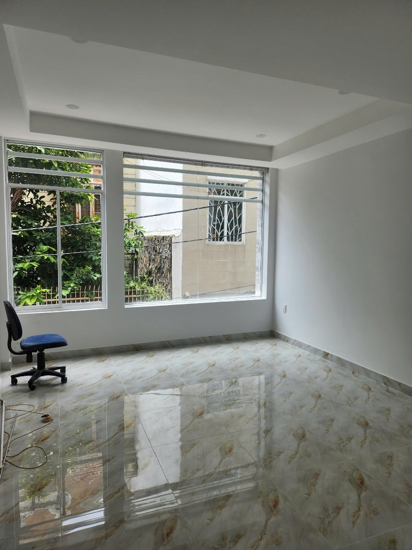 Tin Thật 100%! Nhà Đẹphẽm Xe Hơikhu Vip Hồ Biểu Chánh, Phú Nhuận |4 X 10M| 5 Tầng Vuông Vức Chỉ 11.1 Tỷ