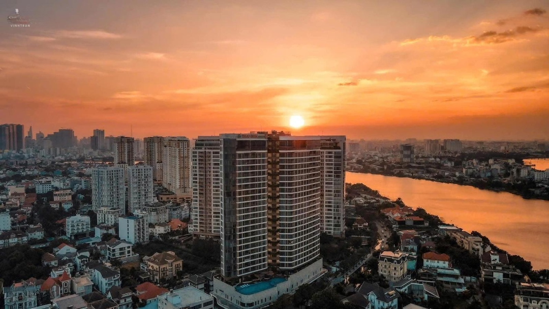 Giá Thật! Căn 2 Phòng Ngủ: 84M2, Mã Căn 06 Tầng Trung, View Sông. Giá: 13,5 Tỷ. Liên Hệ: 0931356879