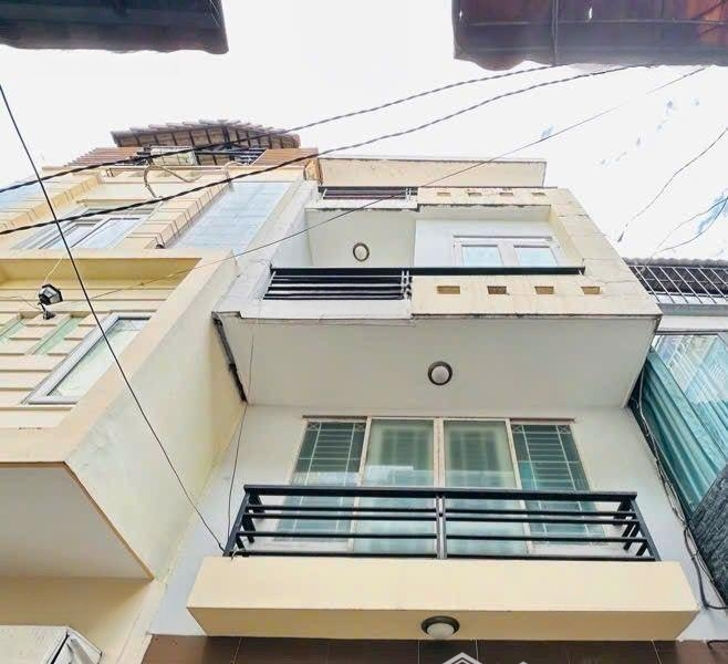 Bán Nr 5 Phòng Ngủtại 3/2, 44M2, 8 Tỷ, Q10, Hcm - Vị Trí Đẹp Xuất Sắc, Kd Đỉnh.