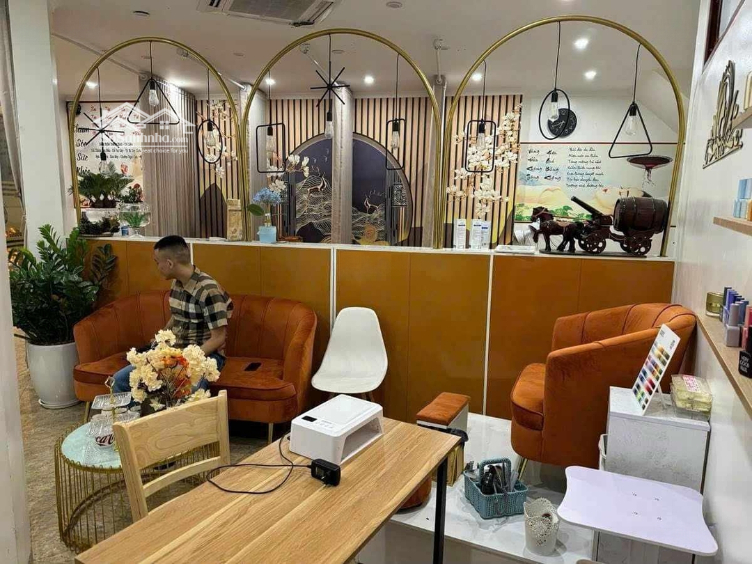Siêu Phẩm Có 102, Nhà 5T Phố Nguyễn Thị Định, Hai Mặt Ngõ Ô Tô Tránh, Phân Lô, Đang Cho Thuê.