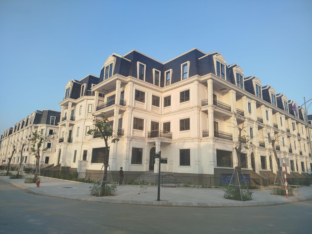 Bán Biệt Thự, Căn Góc Kinh Doanh Rất Tốt, Giá Bán 46 Tỷ, Mặt Tiền Rộng Gần 30M