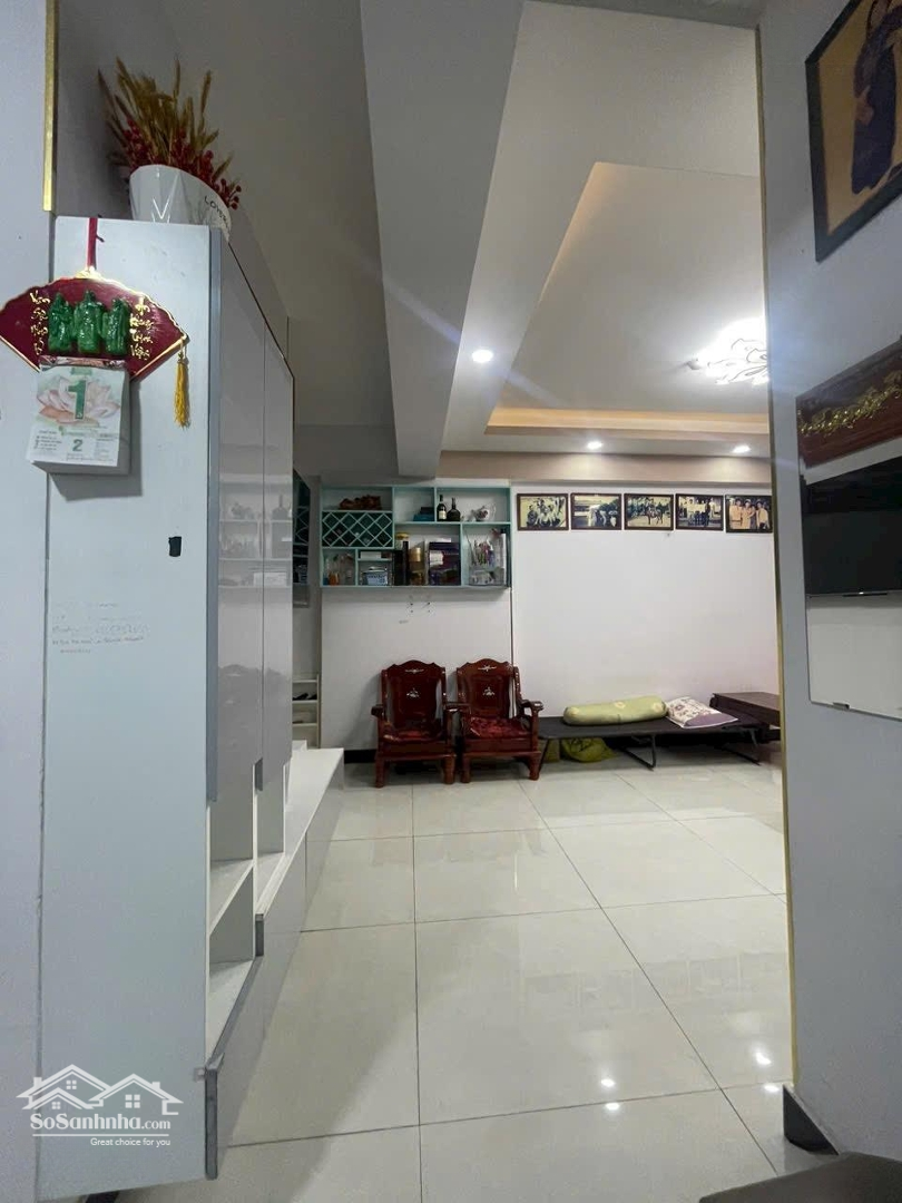 Chính Chủ Bán Rẻ Căn Hộ 70M2 Mặt Tiền Đường Nguyễn Văn Linh Thành Phố Hồ Chí Minh, Kế Q8, Căn Góc.