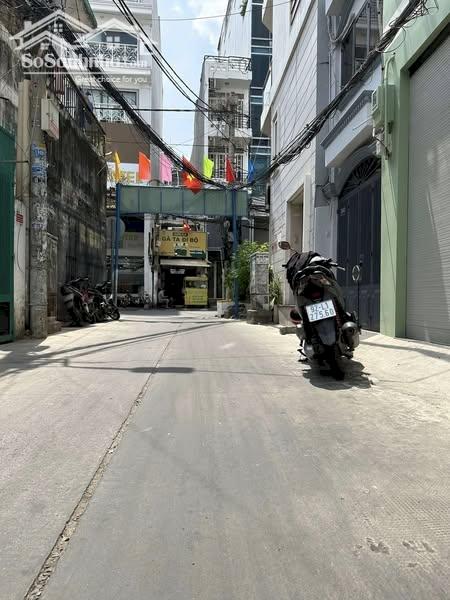 Nhà Hẻm Ôtô Đường Hồ Bá Kiện Phường 15 Quận 10.