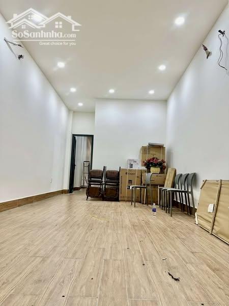Nhà Hẻm Ôtô Đường Hồ Bá Kiện Phường 15 Quận 10.