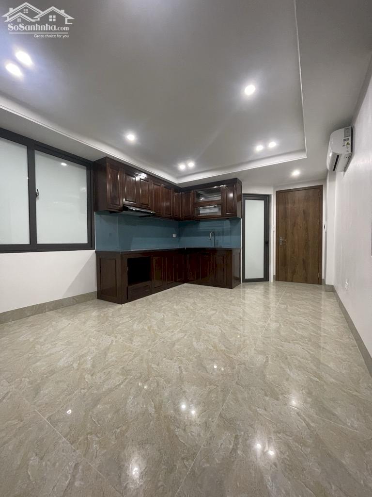 Bán nhà riêng tại Văn Cao, Liễu Giai, 41m2, 6 tầng, thang máy nhập khẩu, gần ô tô, hơn 11 tỷ