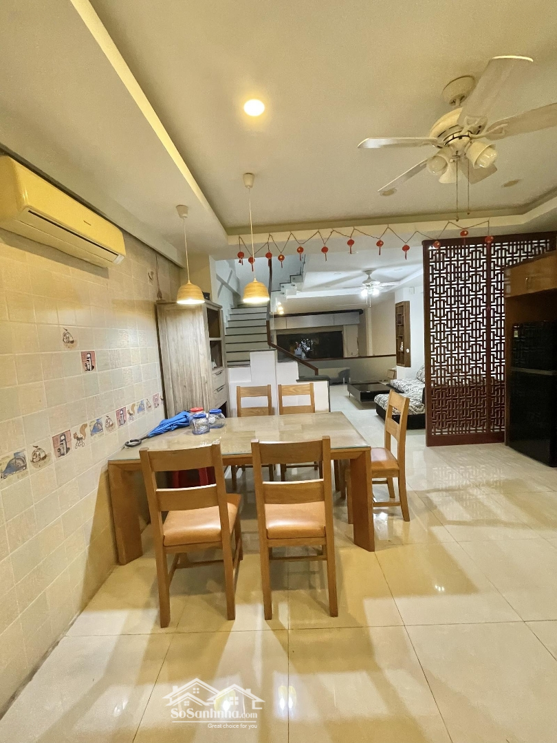 Cho Thuê Nhà Phố Khu Đường 20M Phạm Hữu Lầu Q7-5X18M,3L+ Nội Thất- Giá Bán 22 Triệu / Tháng .
