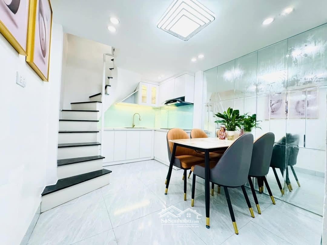 Bán Gấp Nhà Mới 4 Tầng Tại Ngõ Tân Lạc Phố Đại La, Hai Bà Trưng, 2,98 Tỷ, Sổ Đỏ Luôn 16M2