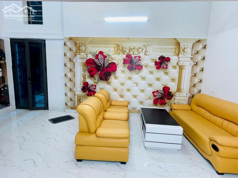 Bán nhà đẹp phố Cự Lộc 37m2, 5T, nhà đẹp hiện đại ở luôn