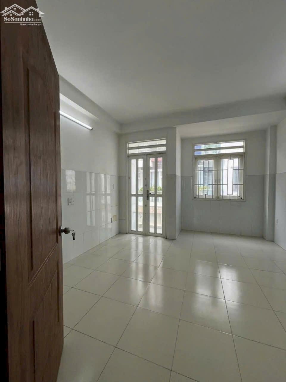 Bán Gấp Nhà Mới,Đường Tô Hiệu,Tân Phú (4m x 13m x 4T) 7.2 Tỷ TL