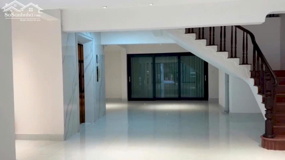 Cho thuê nhà Hoàng Ngân 6 tầng thang máy 130m2 2 mặt trước sau mới đẹp kinh doanh mọi mô hình